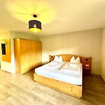 Dom wakacyjny In Near Skiwelt Slopes Angerberg (Tyrol)