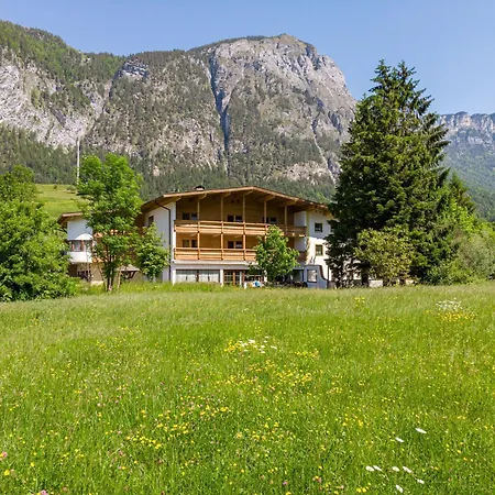 Nyaraló In Near Skiwelt Slopes *